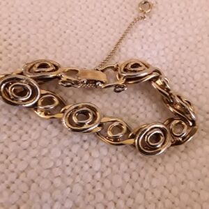 Florenza Elegant Gold-Tone Bracelet